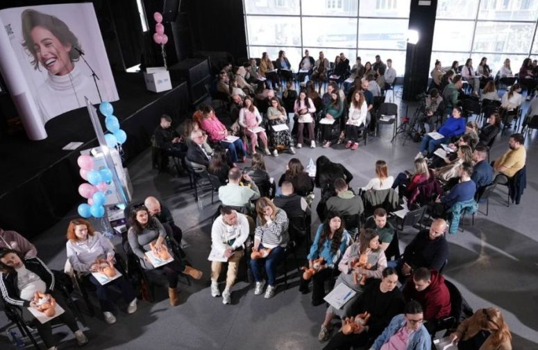 Bebologijini krugovi- događaj sa kojeg budući roditelji izlaze sigurniji u sebe