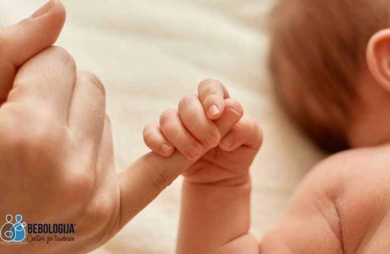Primitivni refleksi kod novorođenčeta- šta nam pokazuju i koja je njihova uloga