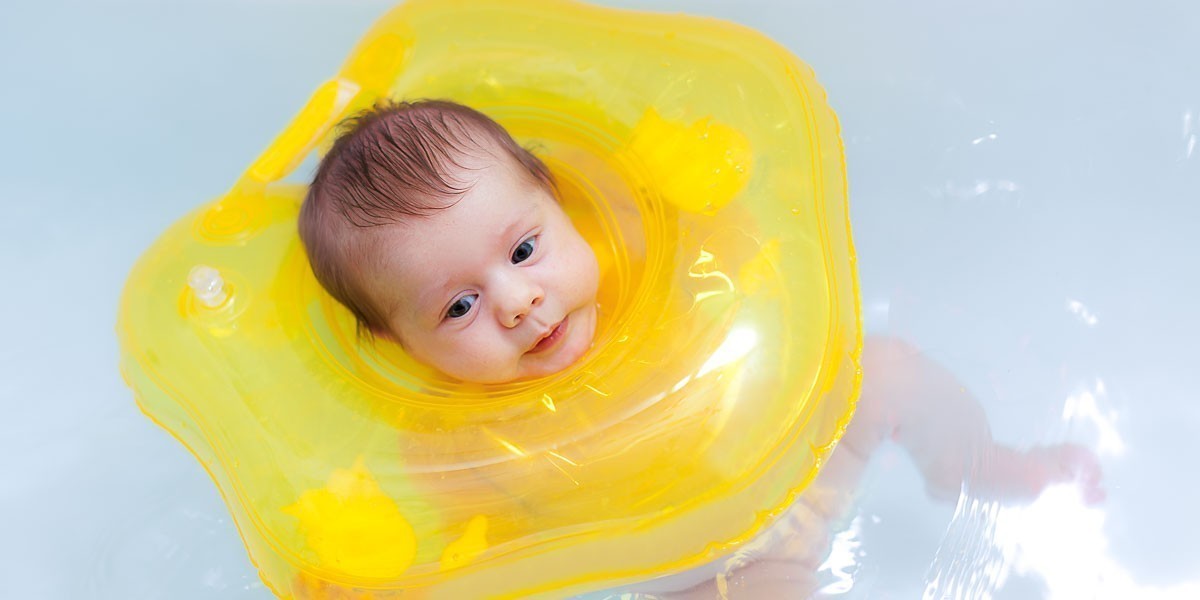 Iskustvo roditelja: Uživanje s bebom na bazenu